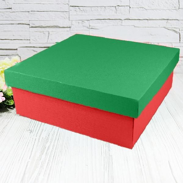 Новорічна коробка для подарунків "№2 Зелено-червона" (25х25х9)