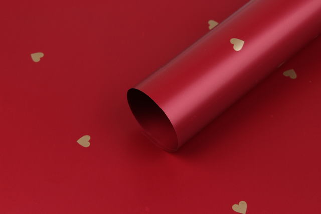 Калька в листах (#011 Красная с золотыми сердцами) (P.XXY-015) 65мкм (58*58см)