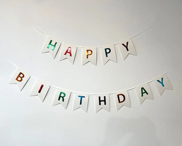 Гірлянда літери Happy Birthday кольорова фольга на білому